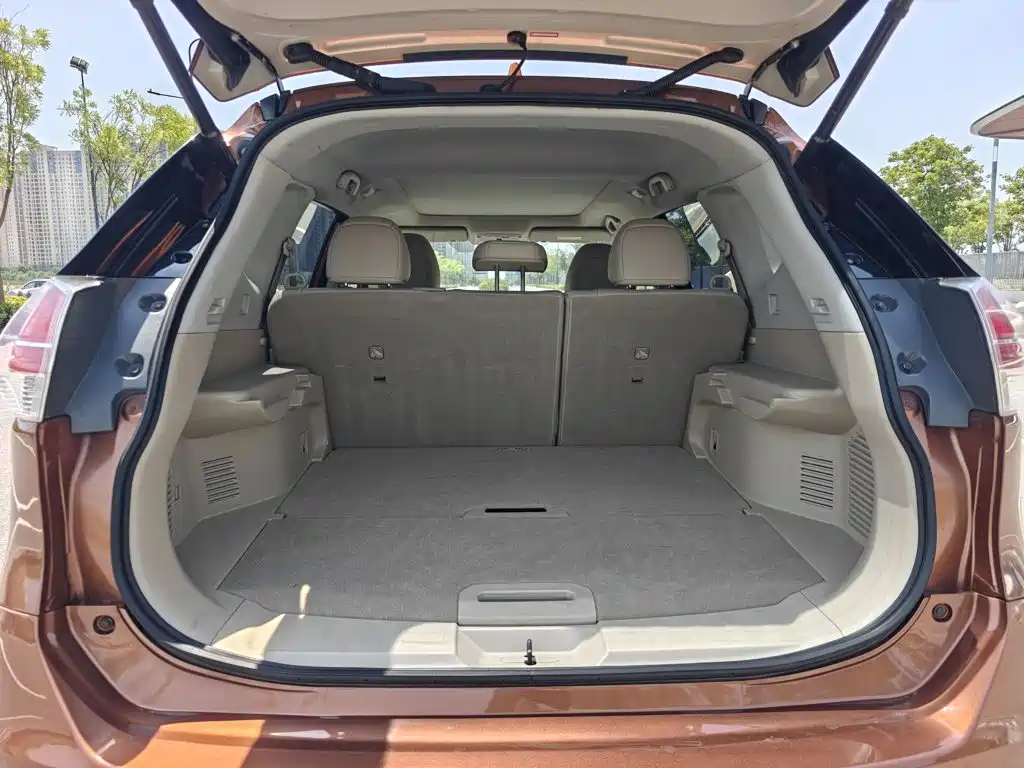 Nissan X-Trail 2015 — фото 15