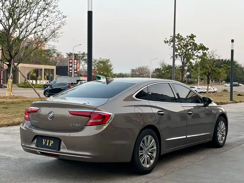 Buick LaCrosse 2017 — фото 6