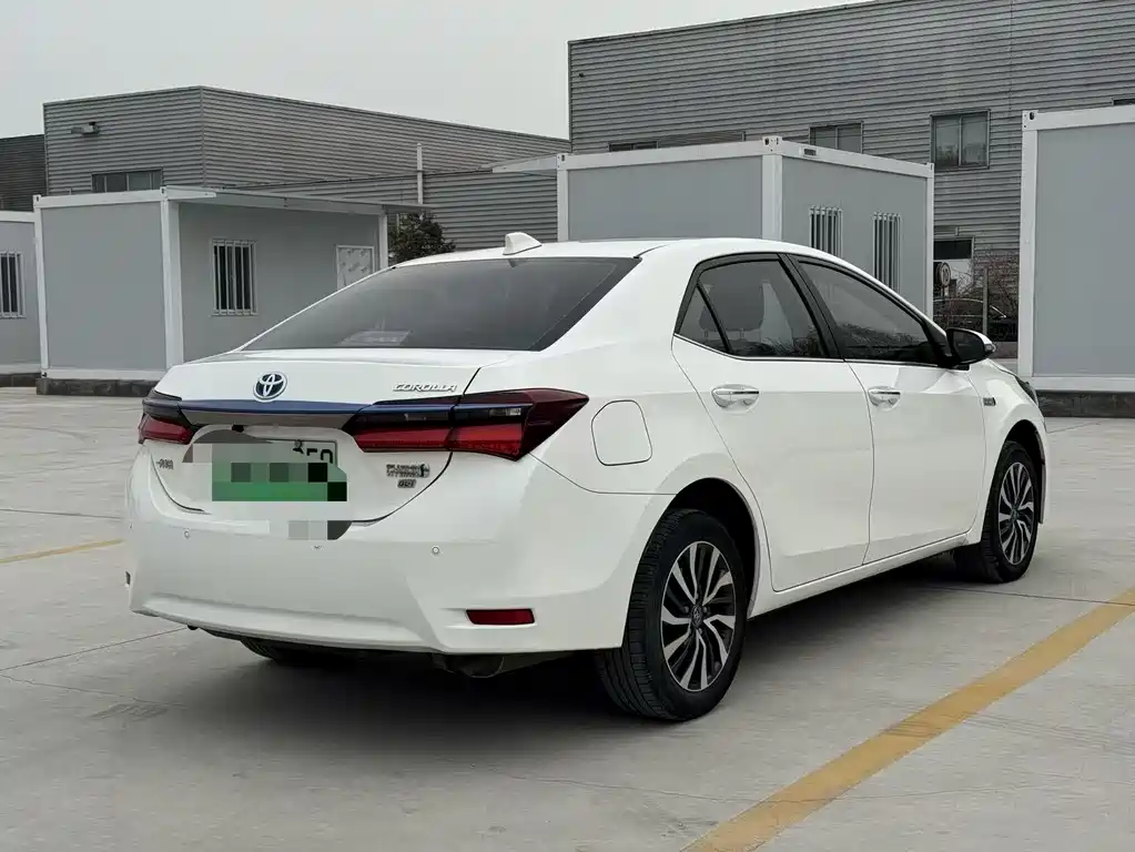 Toyota Corolla 2021 — фото 9