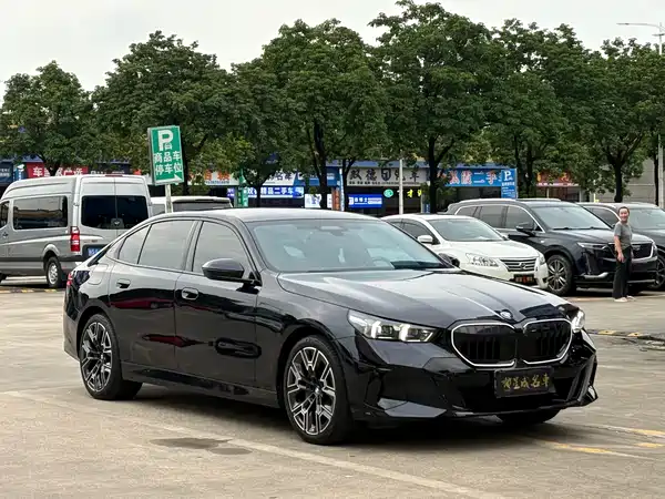 BMW 5 Series 2026