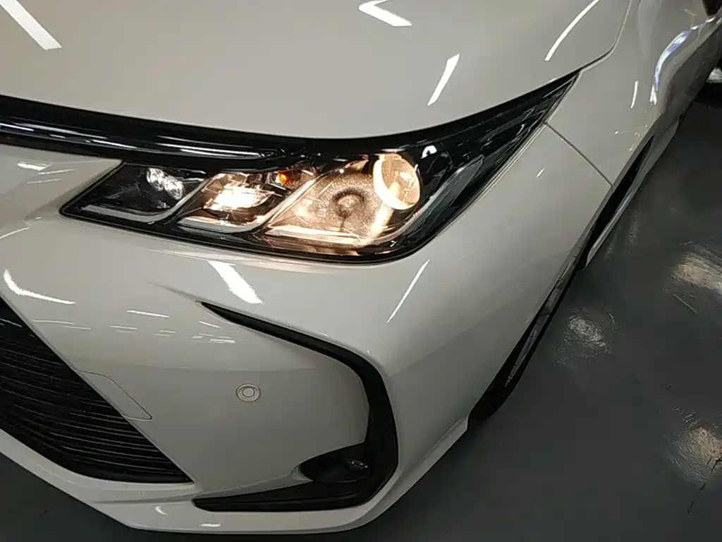 Toyota Corolla 2020 — фото 24