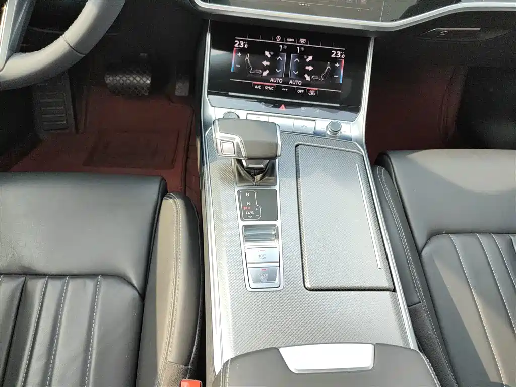 Audi A6L 2024 — фото 10