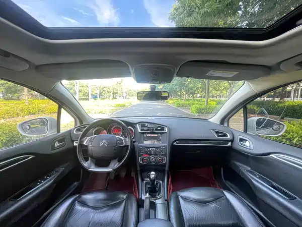 Citroën C4L 2015