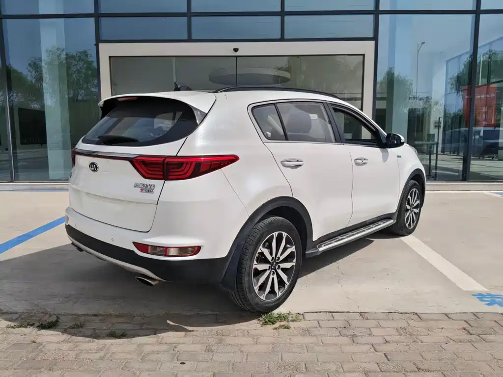 Kia KX5 2016 — фото 3