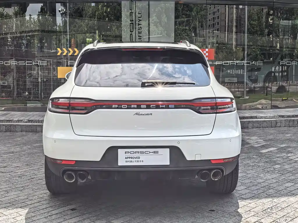 Porsche Macan 2019 — фото 16