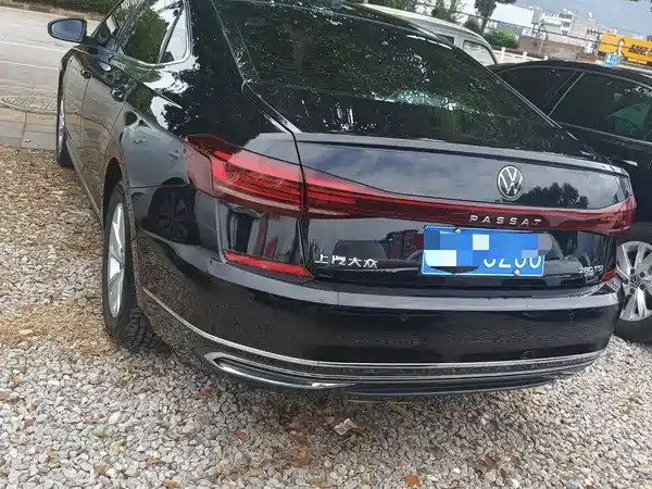 Volkswagen Passat 2021