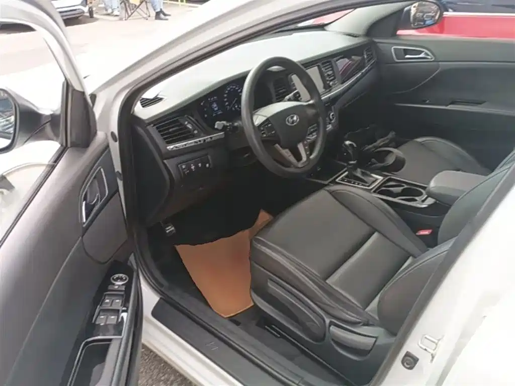 Hyundai Mistra 2017 — фото 15
