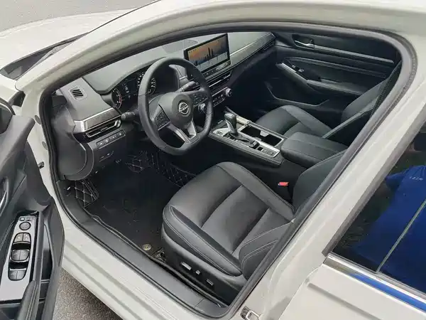 Nissan Teana 2024