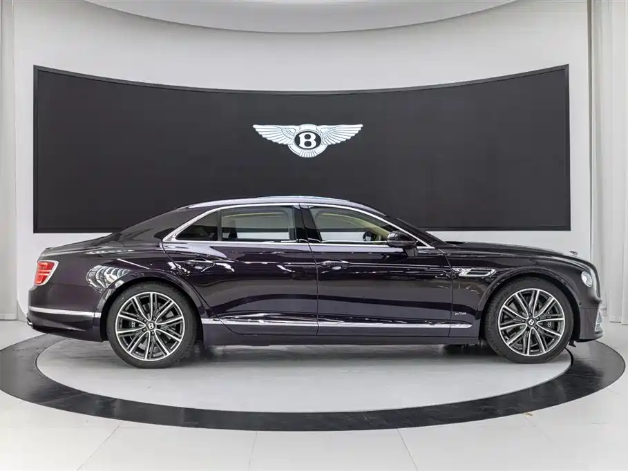 Bentley Flying Spur 2020 — фото 6