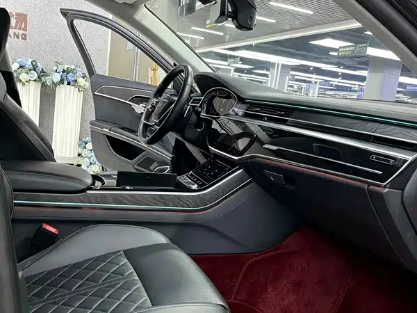 Audi A8 2024