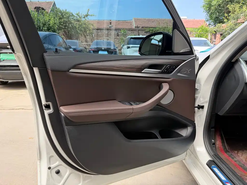 BMW X3 2021 — фото 11