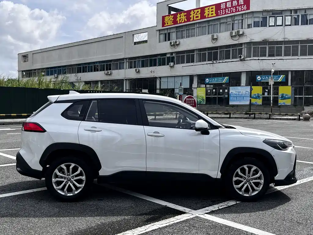 Toyota Frontlander 2025
