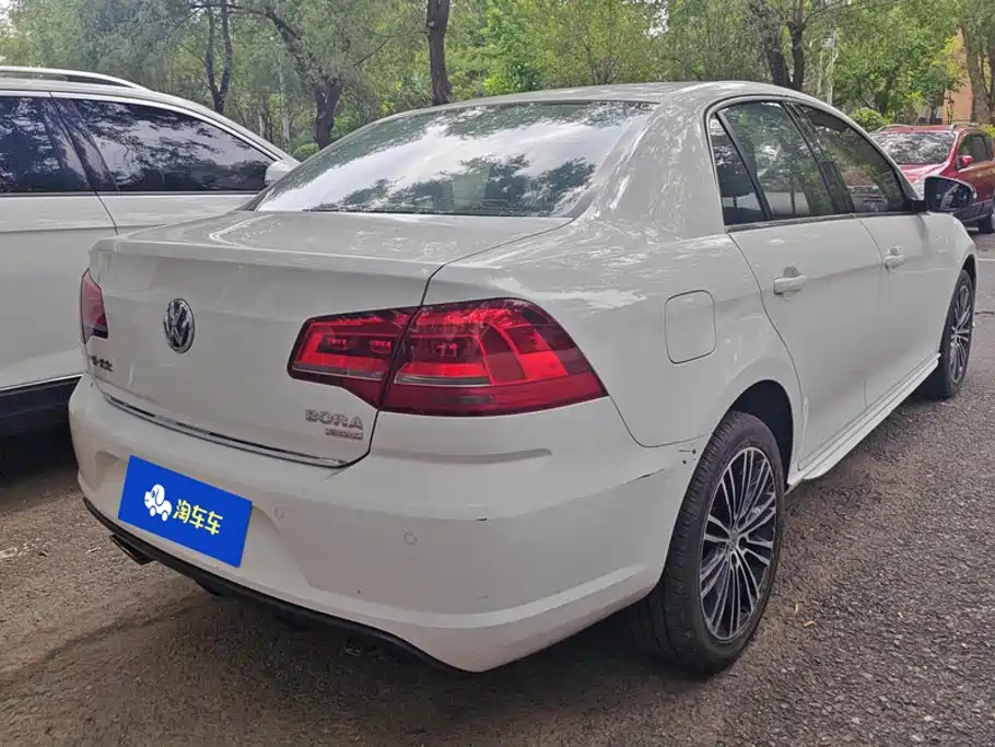 Volkswagen Bora 2015