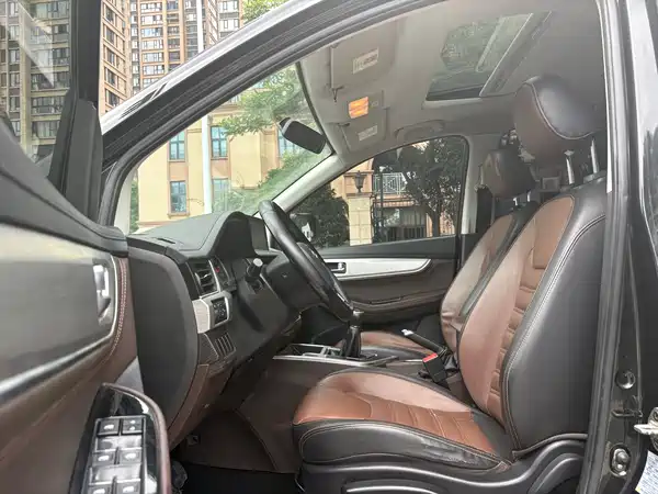 Dongfeng Fengxing SX6 2018