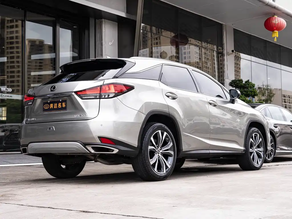 Lexus RX 2020 — фото 3