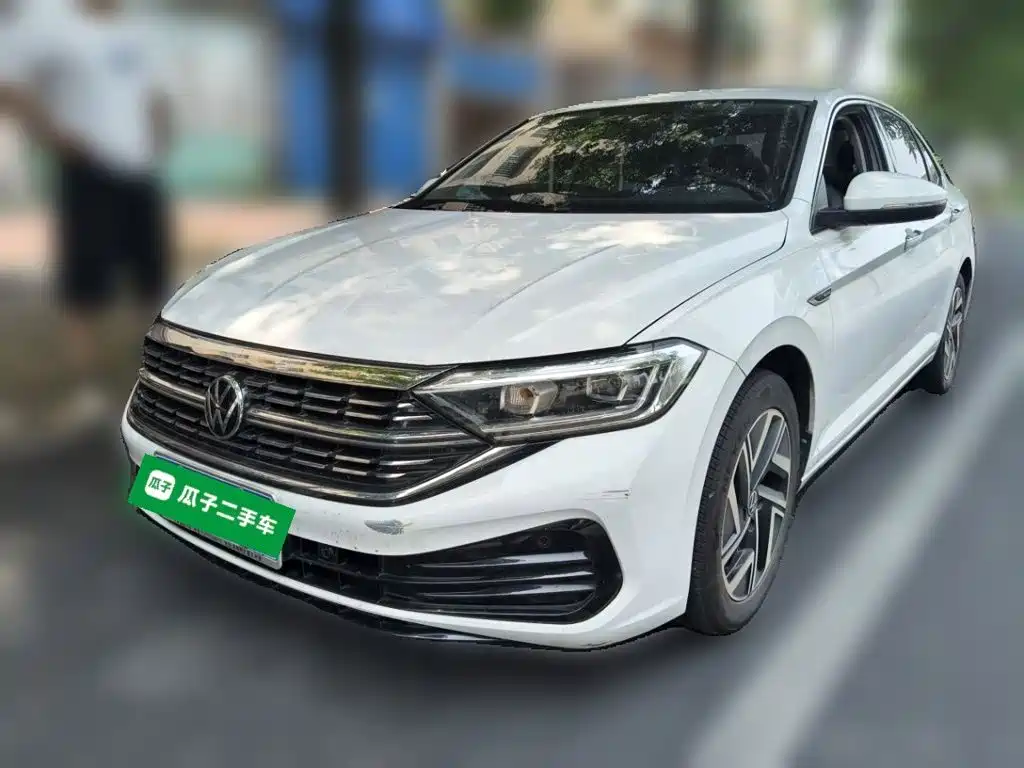 Volkswagen Sagitar 2022