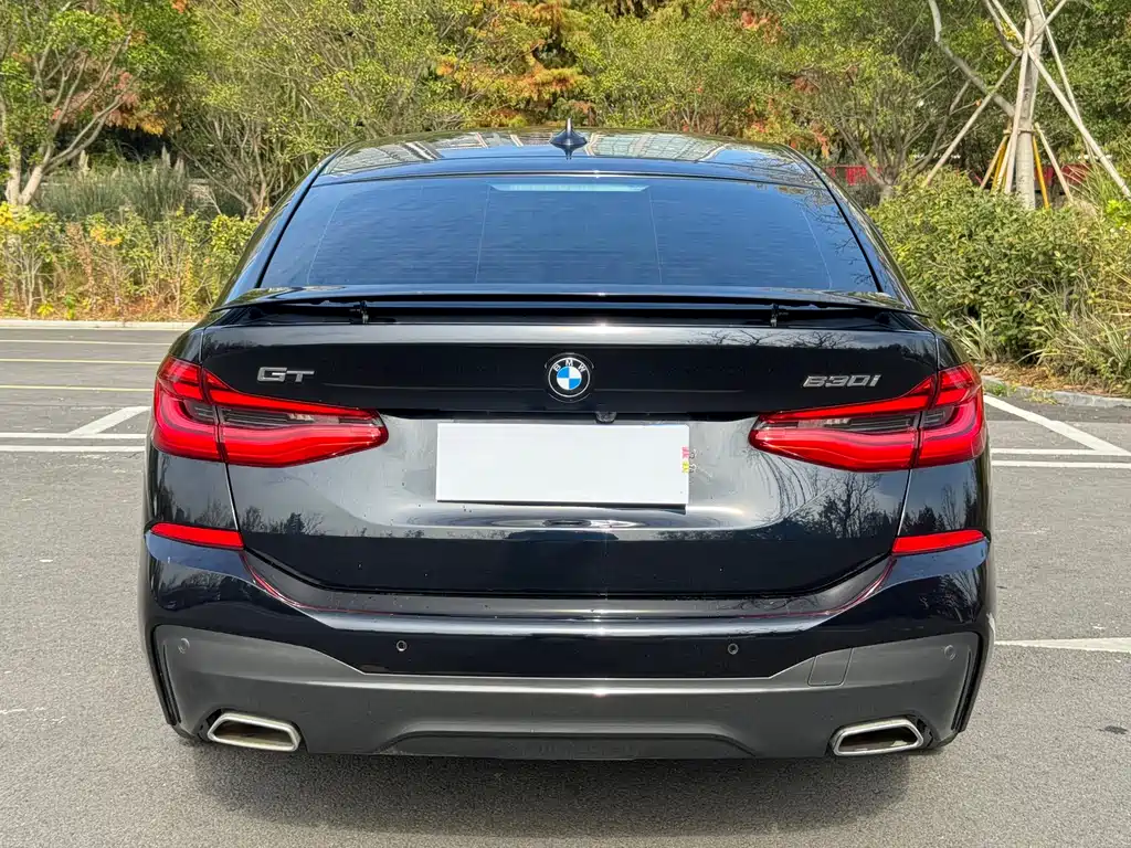 BMW 6 Series GT 2024 — фото 17