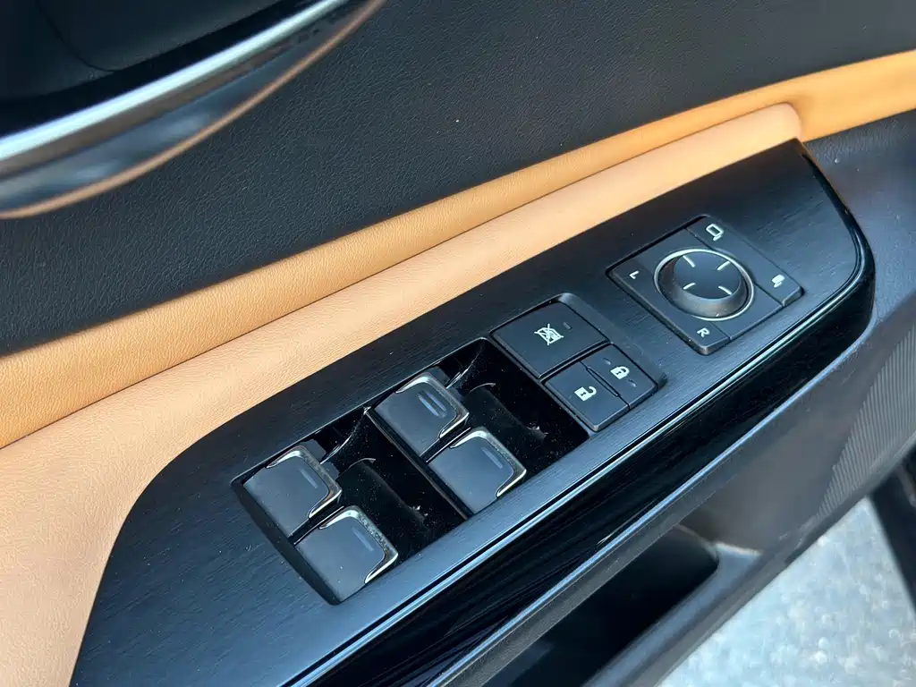 Lexus ES 2024 — фото 15