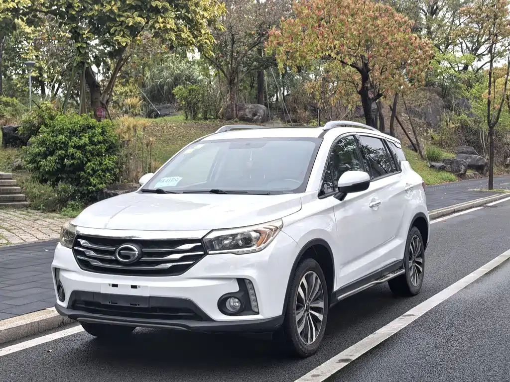 GAC Motor Trumpchi GS4 2015 — фото 5