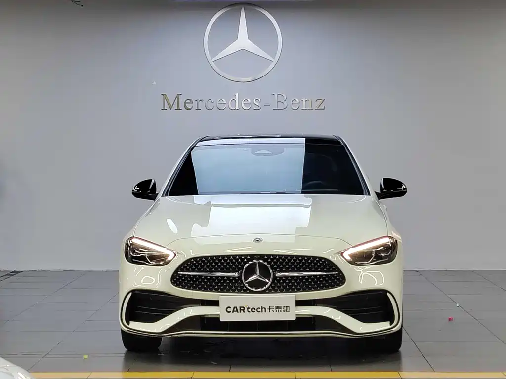 Mercedes-Benz C-Class 2024 — фото 6
