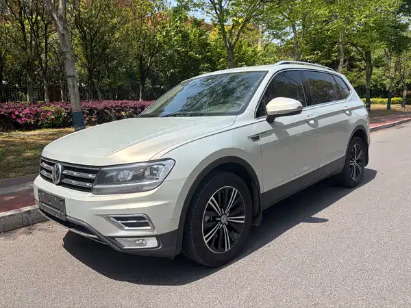 Volkswagen Tiguan L 2019