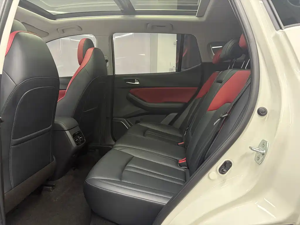 GAC Trumpchi GS4 2022 — фото 15