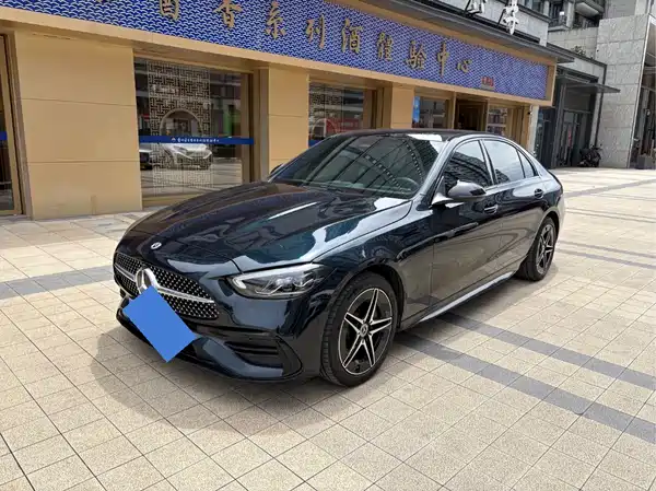 Mercedes-Benz C-Class 2024