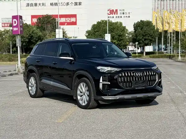 Audi Q6 2024