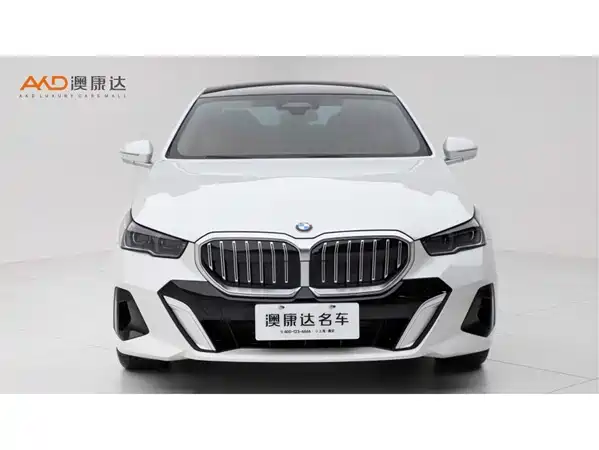 BMW 5 Series 2024