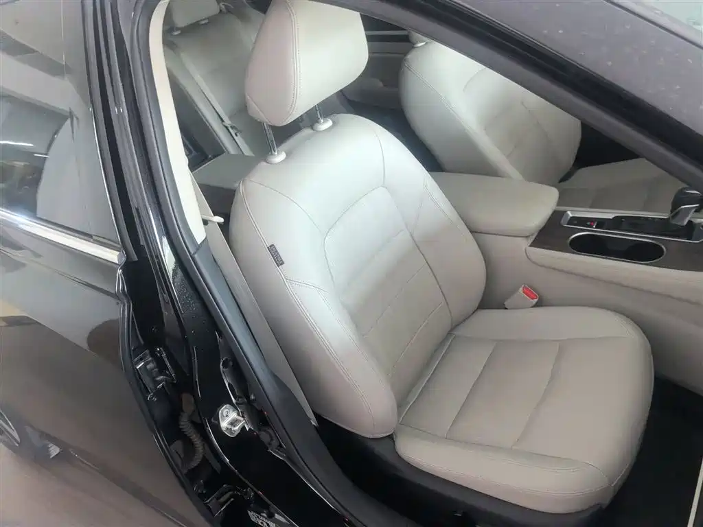 Nissan Teana 2022 — фото 25