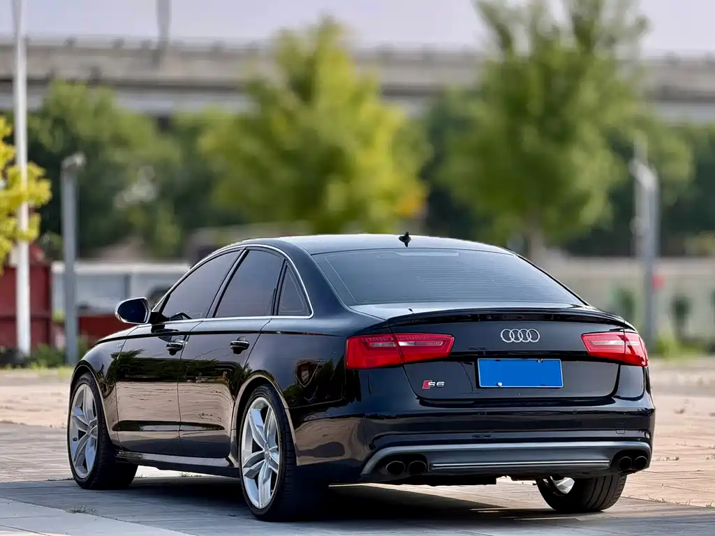 Audi S6 2014 — фото 4