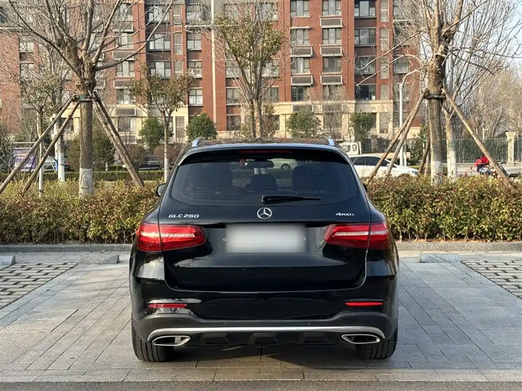 Mercedes-Benz GLC 2018 — фото 15