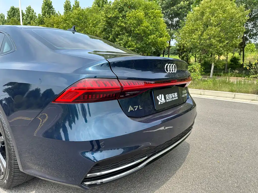 Audi A7L 2023 — фото 15