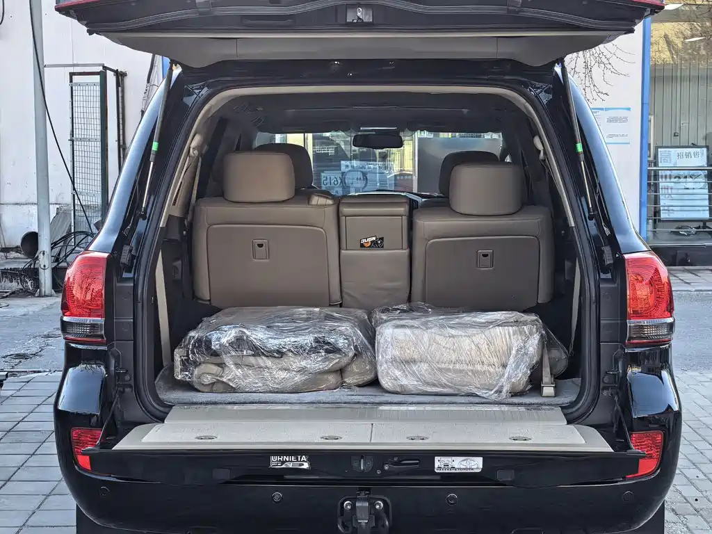 Toyota Land Cruiser 2014 — фото 22