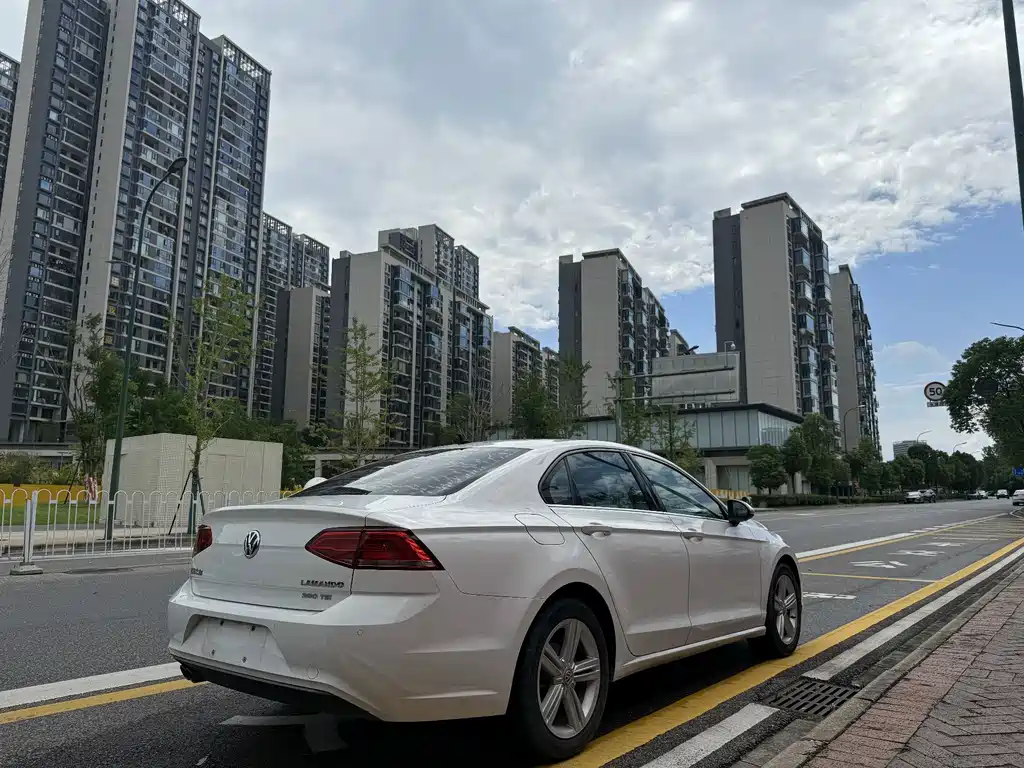 Volkswagen Lamando 2016