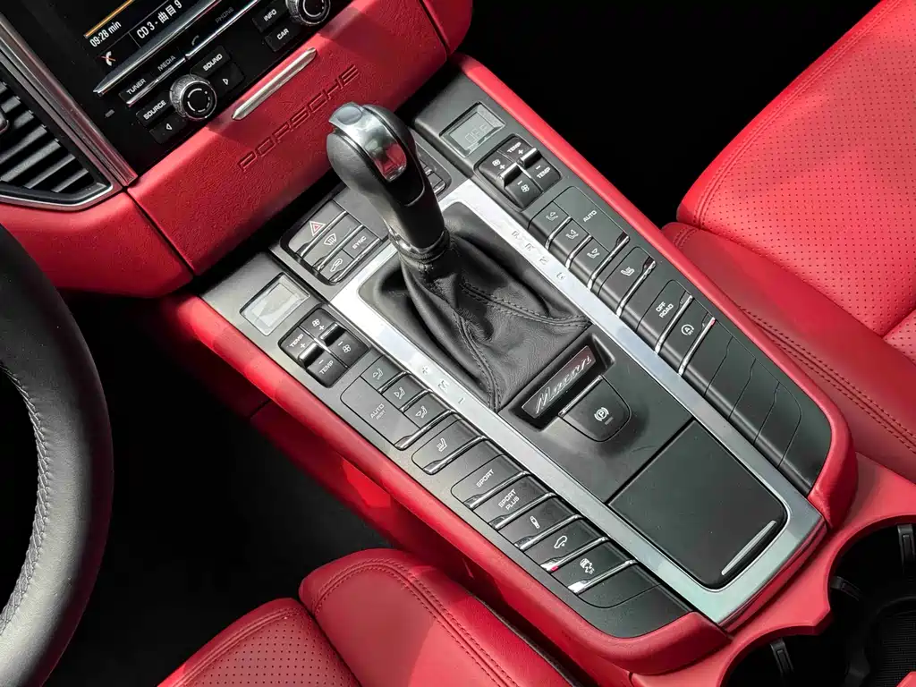 Porsche Macan 2015 — фото 4