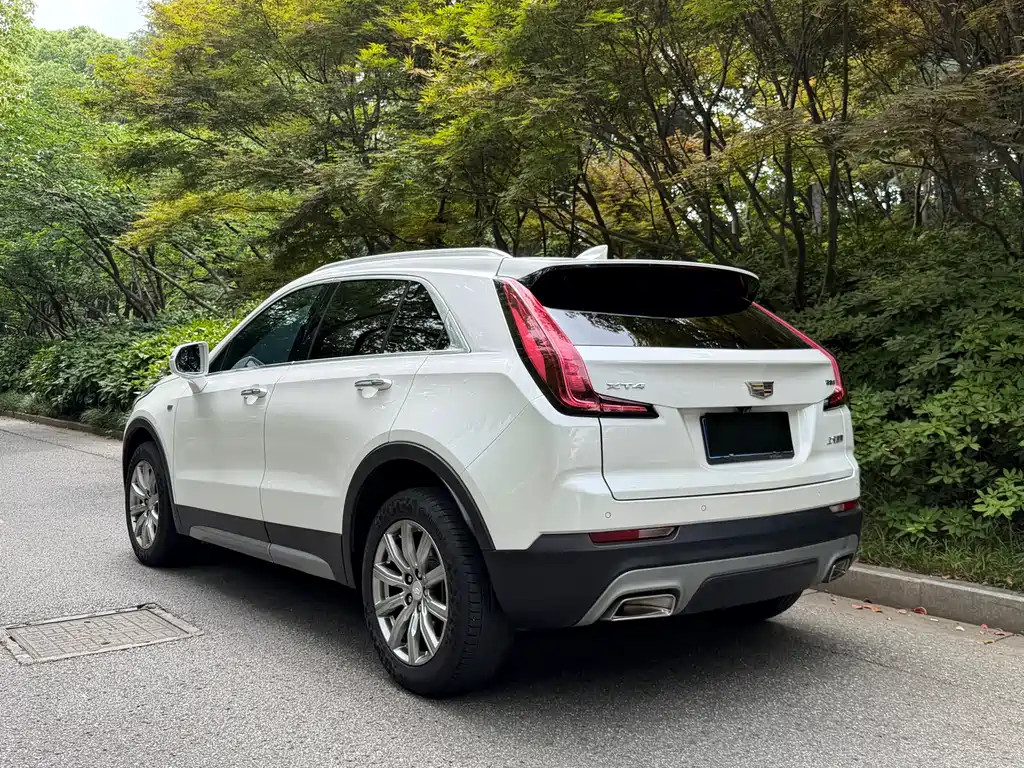 Cadillac XT4 2020 — фото 9