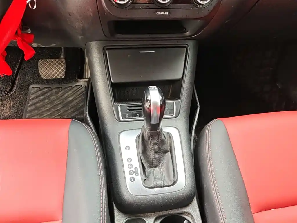 Volkswagen Tiguan 2019 — фото 14