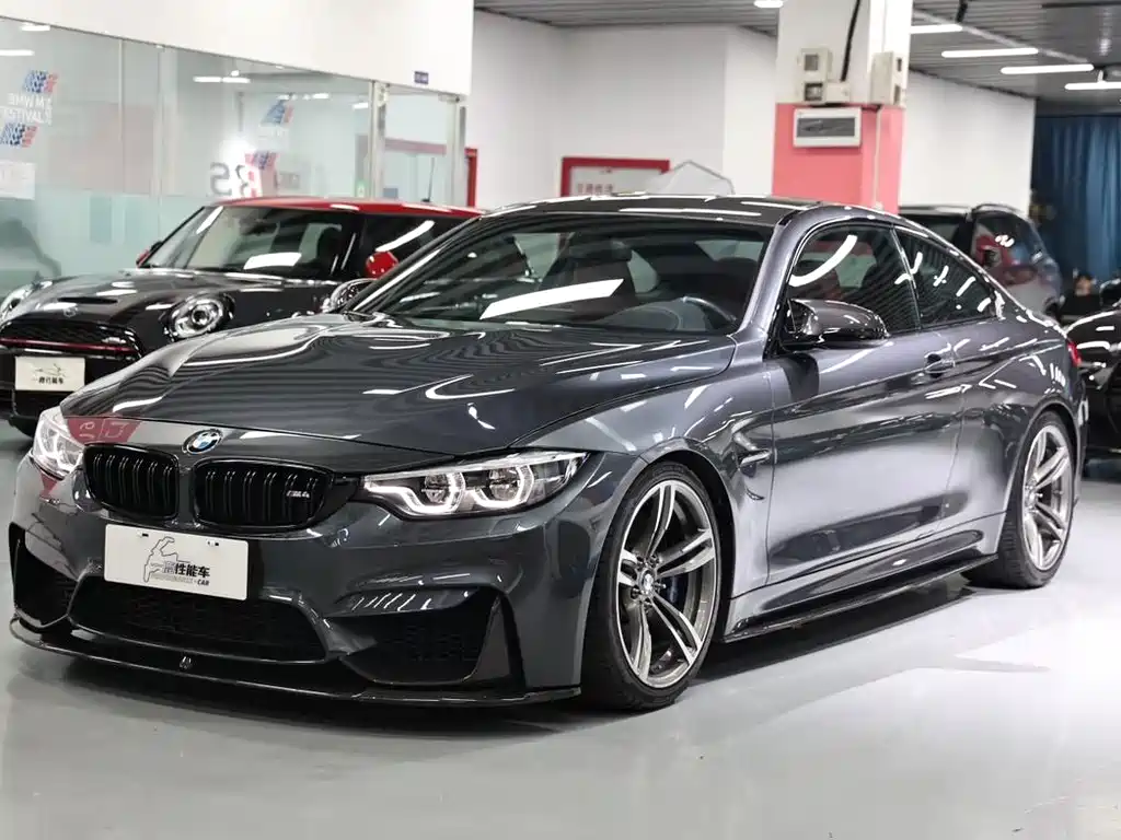 BMW M4 2018 — фото 1