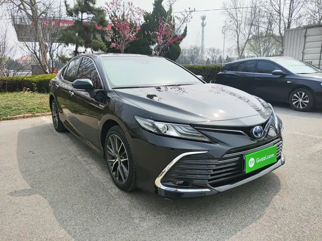 Toyota Camry 2023 — фото 22