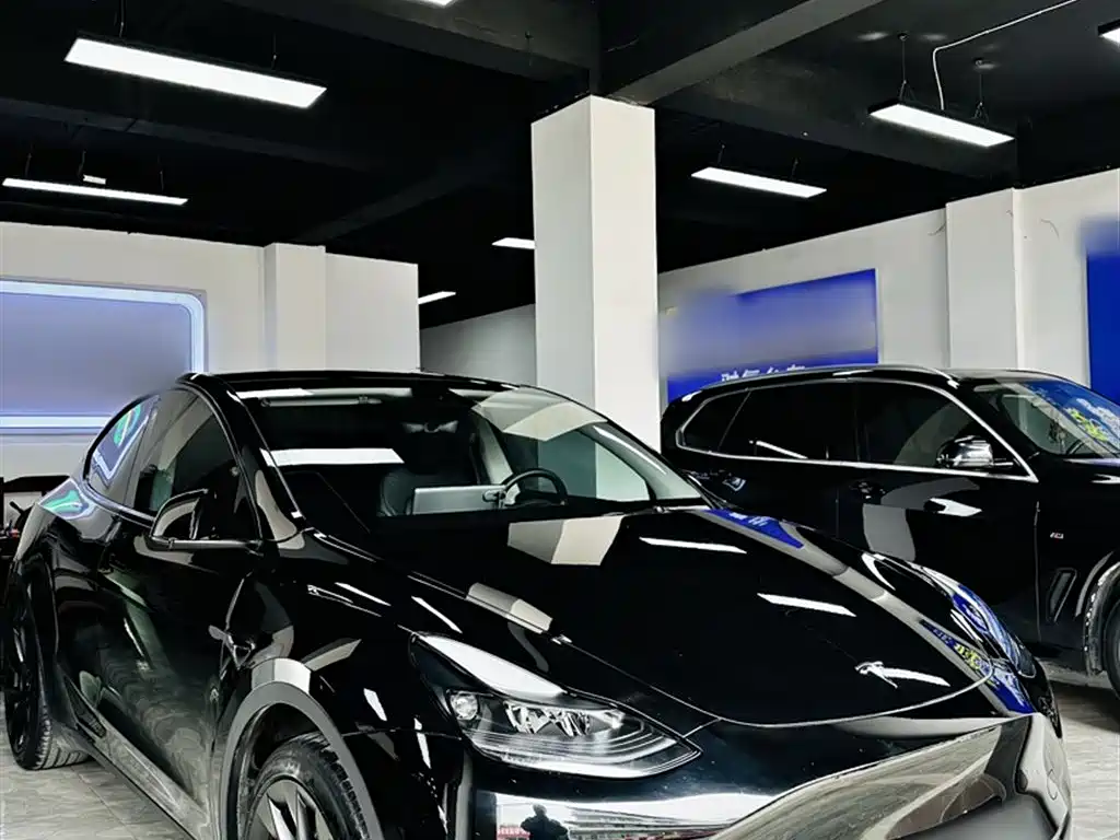 Tesla Model Y 2022 — фото 10