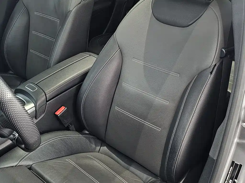 Mercedes-Benz A-Class AMG 2023 — фото 6
