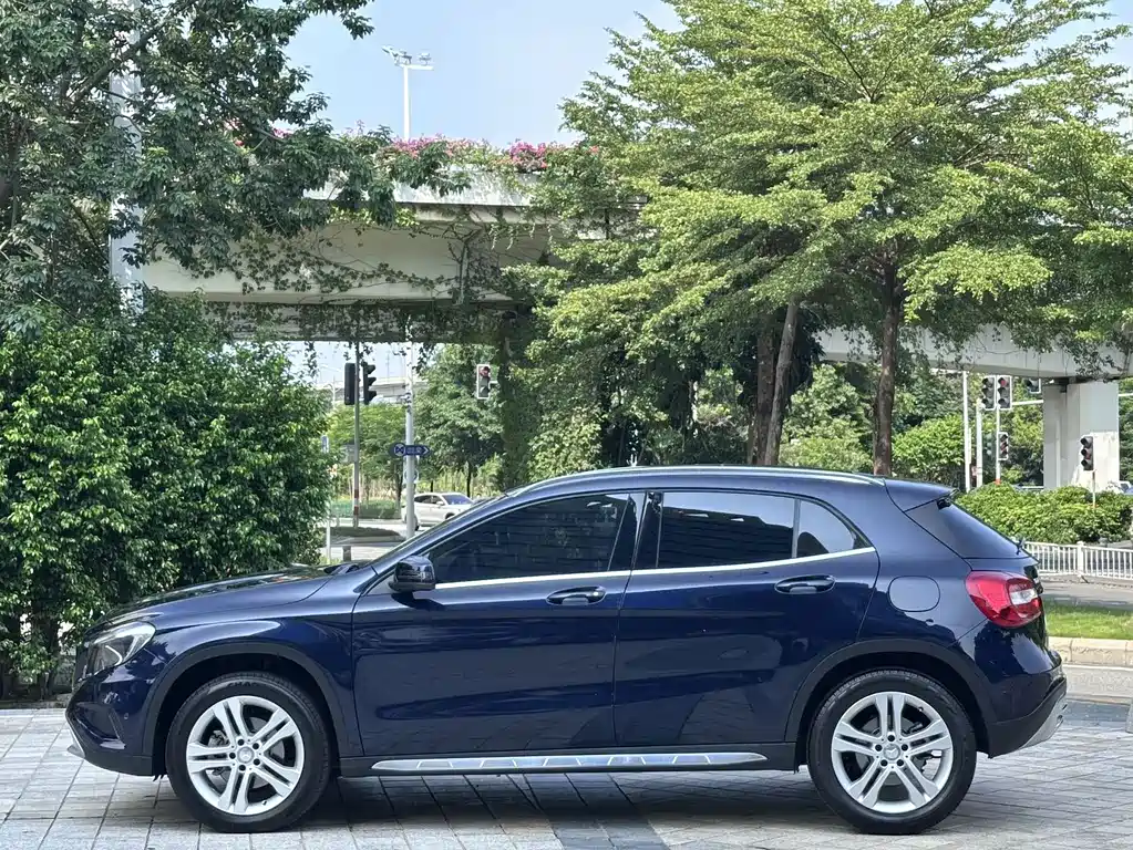 Mercedes-Benz GLA 2015 — фото 3