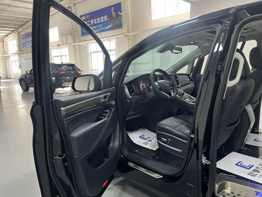 GAC Trumpchi M8 2023 — фото 11