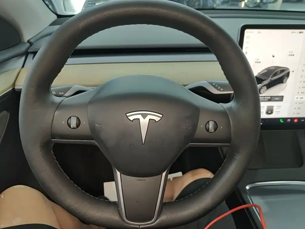 Tesla Model Y 2022 — фото 11