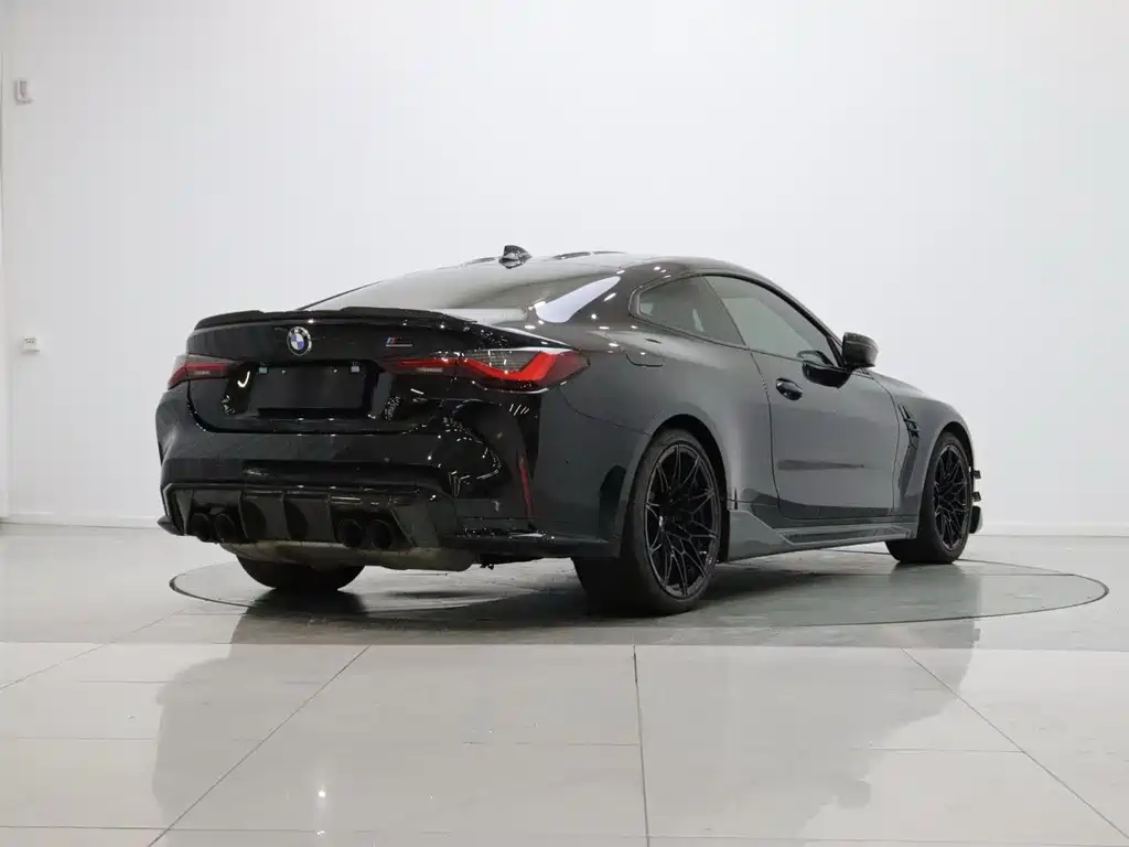 BMW M4 2022