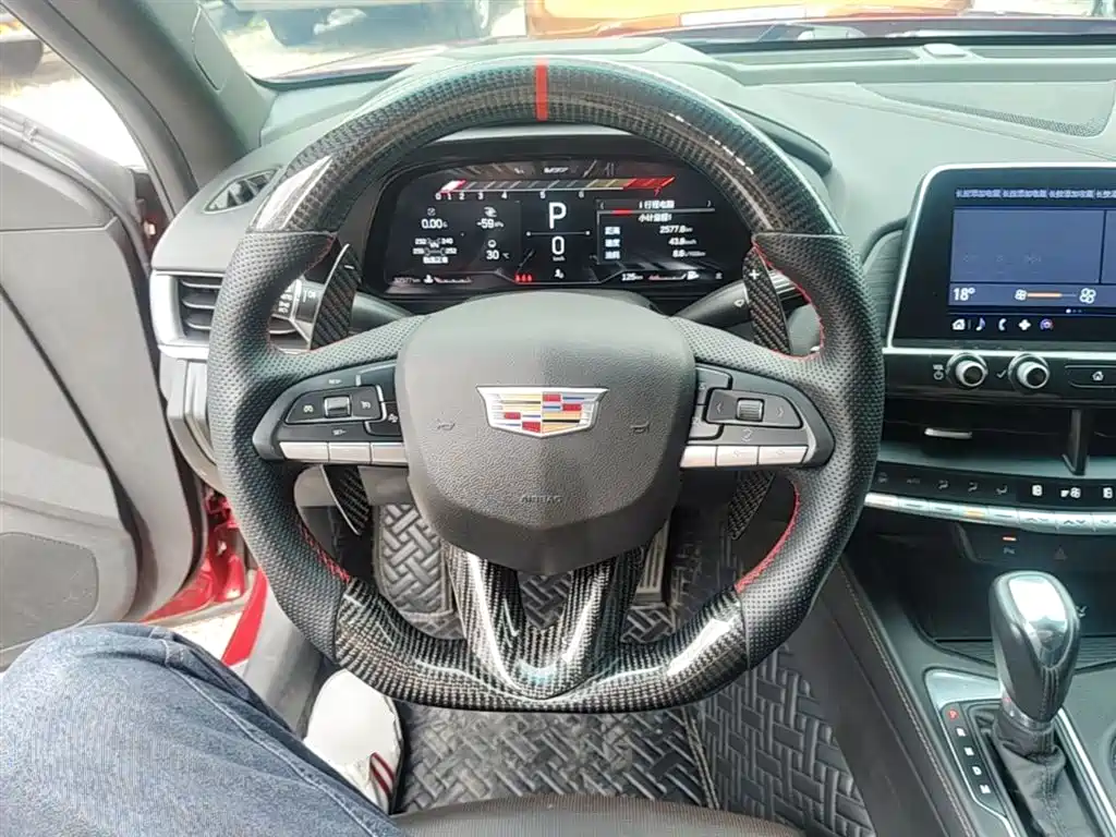 Cadillac CT4 2021 — фото 11