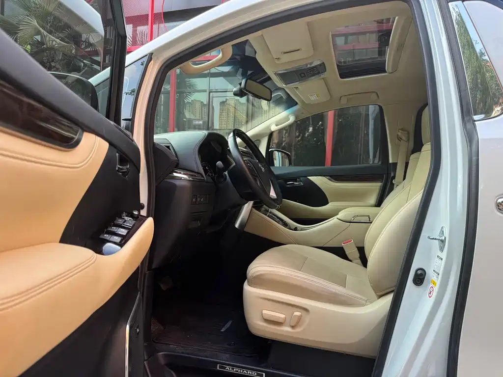 Toyota Alphard 2019
