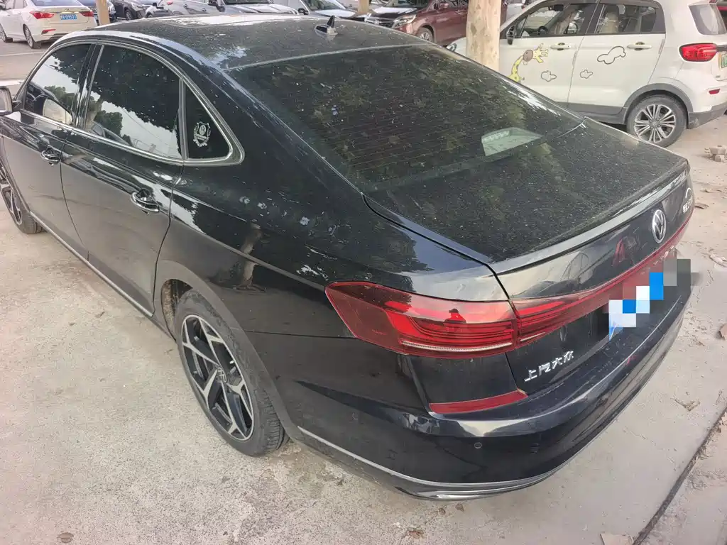 Volkswagen Passat 2023