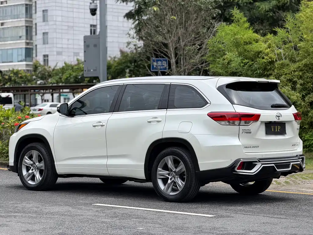 Toyota Highlander 2019 — фото 12
